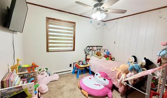 307 Meadow View Dr, Arthurdale, WV 26520