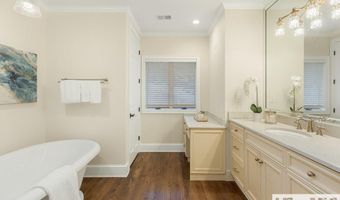 16 S Sassafras Ct, Highlands, NC 28741