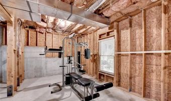 1050 Beacon Hill Xing, Alpharetta, GA 30005