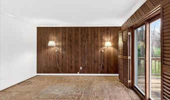 501 Nottingham Dr, Ballwin, MO 63011