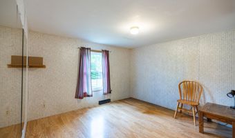 71 Kyle Ln, Auburn, ME 04210