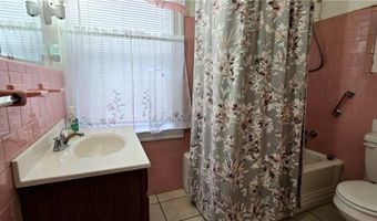 111 Woodbine St, Cranston, RI 02910