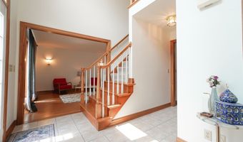 23 Forrester Ct, Amherst, NY 14228