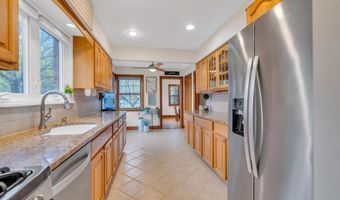 587 Closter Dock Rd, Closter, NJ 07624