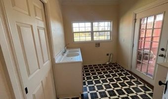 510 W Avenue B, Hico, TX 76457