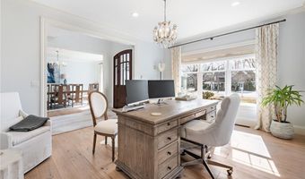 1040 Buttonwoods Ave, Warwick, RI 02886