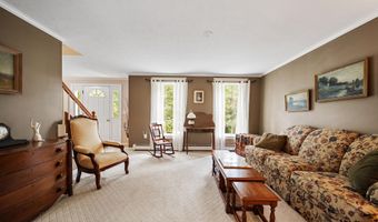 27 Partridge Ln, Chester, NH 03036