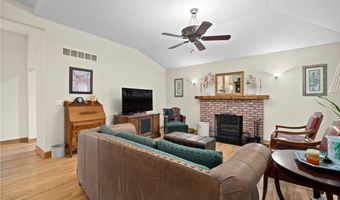 12488 Baumhart Rd, Amherst, OH 44001