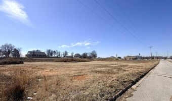 E Dyer Street, Aurora, MO 65605
