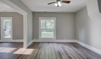 106 S Fox St, Alba, MO 64830