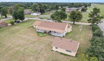 2830 W Georgia Ave, Chickasha, OK 73018