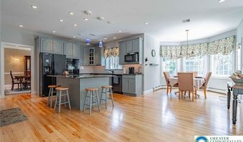6958 Lehigh Ct, Allentown, PA 18106
