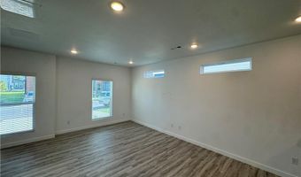 910 Massachusetts Ave, Bentonville, AR 72713