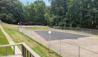 5211 NEWTON St 103, Bladensburg, MD 20710