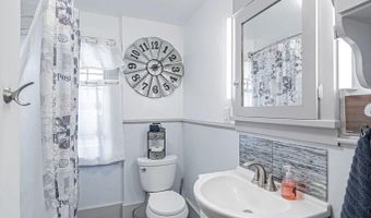 464 S Meridian St, Blackfoot, ID 83221