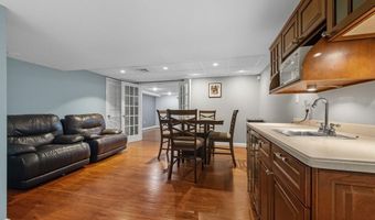 14 STONEBRIDGE Dr, Hockessin, DE 19707