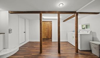 2375 Laguna Circle Dr, Agoura Hills, CA 91301