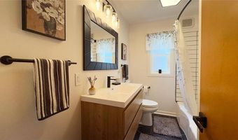 204 E 3rd Ave N, Aurora, MN 55705
