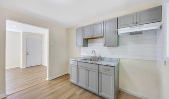 805 Bayview Ave, Amityville, NY 11701