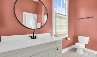 221 E 32nd St, Savannah, GA 31401