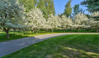 1301 Glen Aspen Dr, Bellevue, ID 83313