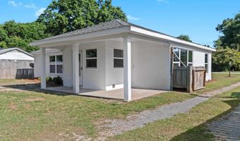 311 Cloverdale Rd, Atmore, AL 36502