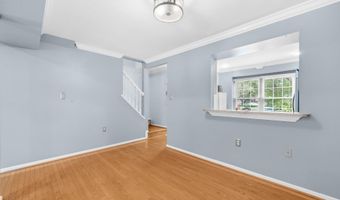 6645 MEDINAH Ln, Alexandria, VA 22312