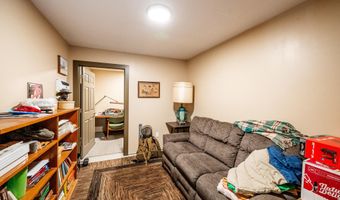 28 Apache Rd, Clearmont, WY 82835