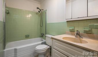 52 Blake Dr, Arden, NC 28704