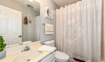 8091 Farmhurst Ln, Indianapolis, IN 46236