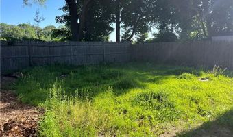 125 Smith St, Cranston, RI 02905