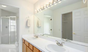 4871 S Ridgeside Cir, Ann Arbor, MI 48105