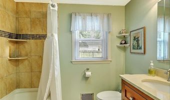 8 Halsey St, North Providence, RI 02911