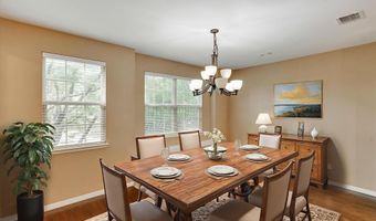 3912 Amberwood Dr, Addison, TX 75001