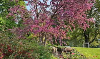 414 Park St, Bennington, VT 05201