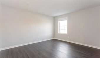 49 Taylor Ave 206, Bethel, CT 06801