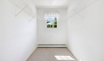 133 Bridgetown Rd, Narragansett, RI 02882