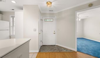 6940 FAIRFAX Dr 200, Arlington, VA 22213