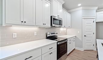 4 Berfoyl Ln, Bella Vista, AR 72715