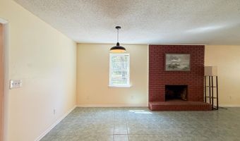 5703 Old River Rd, Baker, FL 32531