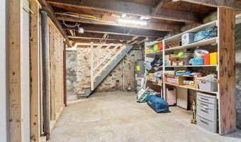 55 Ashby Rd, Ashburnham, MA 01430