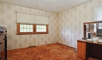 136 N Chillicothe Rd, Aurora, OH 44202