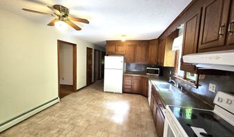 50 Woodhaven Dr, Burlington, CT 06013
