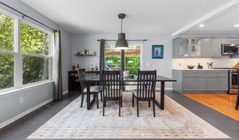 1692 Enclave Ln, Ann Arbor, MI 48103