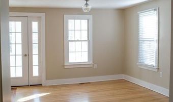 6 W Main St, Chester, CT 06412