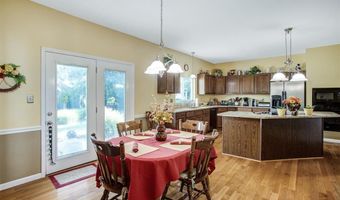 420 April Oaks Ct, Ballwin, MO 63021