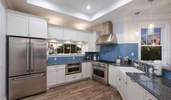 313 HAMMOCK Cir, Anna Maria, FL 34216
