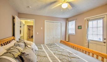 87 Lakeside Dr, Albany, KY 42602