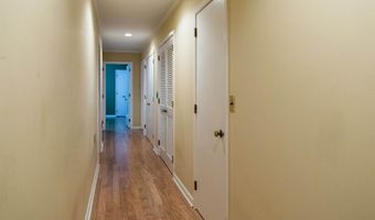 220 Lakeshore Dr, Alma, GA 31510