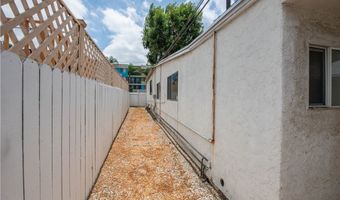 18063 Burbank Blvd, Encino, CA 91316